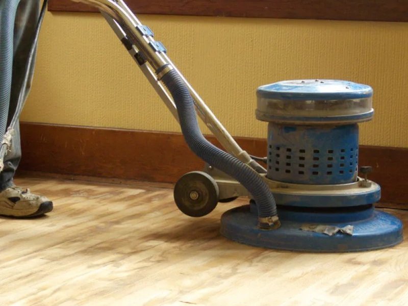 SCRATCHES IN HARDWOOD FLOORING